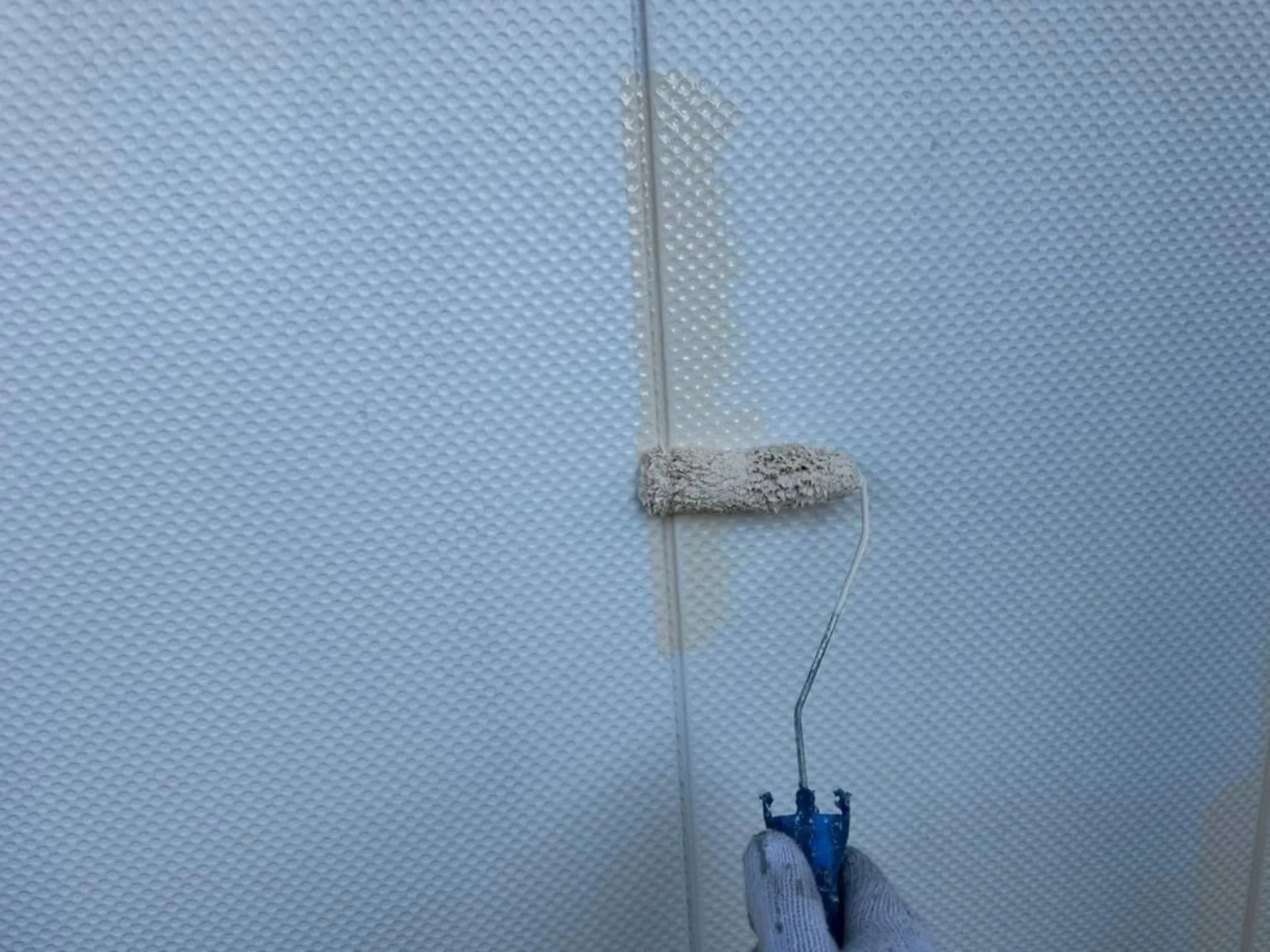 外壁塗装(金属サイディング)中塗り